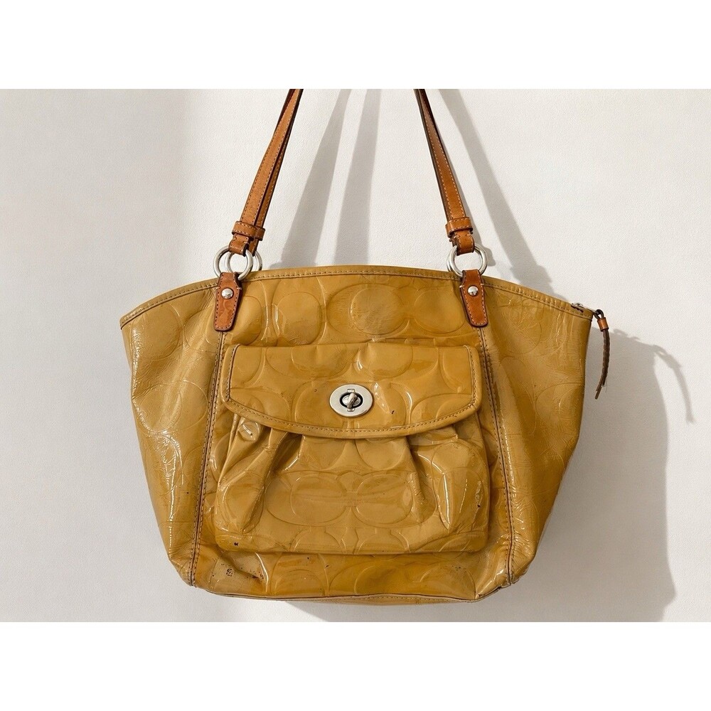 Coach Leah Signature C Embossed Patent Leather Tote Bag Tan Camel Shoulder Purse